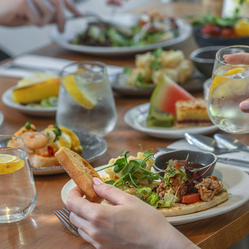 <p>FRENCH &amp; GREEK LUNCH MENUS</p>